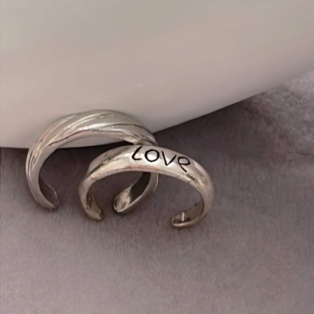 2 adjustable toe rings - Picture 2 of 3